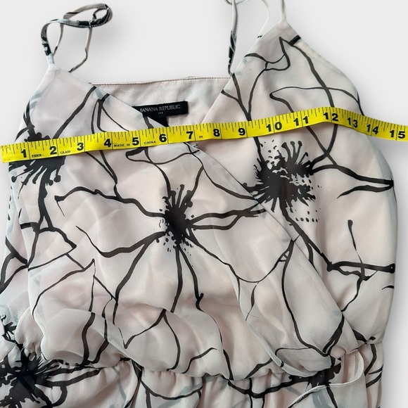 Banana Republic Tiered Maxi Dress - Picture 6 of 7